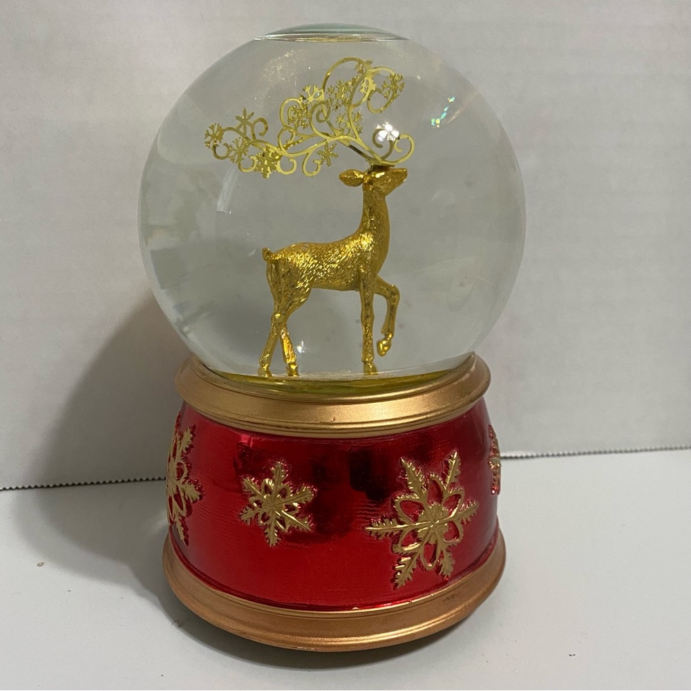 Vintage Sankyo  Merry Christmas Snow Globe  Musical Rare